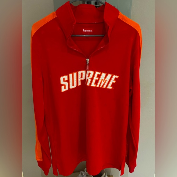 SUPREME - Red sweater - Picture 1 of 1